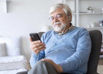 Artificial Intelligence: Revolutionizing Senior Care and Empowering Independence