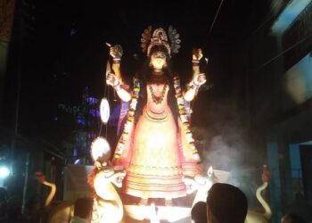 रिषड़ा में आयोजित हुआ भव्य पूजा कार्निवल