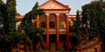 बर्दवान विश्वविद्यालय: कैंपस में मिला युवती का सड़ा गला शव