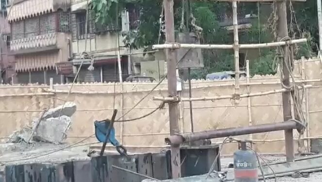 अज्ञात कारणों से रुका हुआ है रिषड़ा अंडर पास का काम, रेलवे ने कहा शेड्यूल के मताबिक हो रहा है काम
