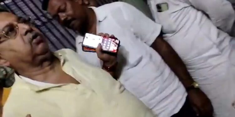 कल्याण बनर्जी ने खोया आपा, भाजपा ने ली चुटकी