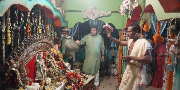 मातृशक्ति की रक्षा के लिए चांपदानी में हुई मां संतोषी की अराधना