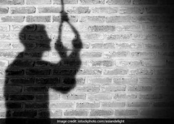 कुलतली के बाद अब बालुरघाट में शिक्षक ने की आत्महत्या