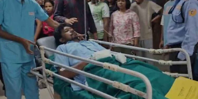शोध के दौरान विस्फोट: प्रोफेसर और छात्र घायल
